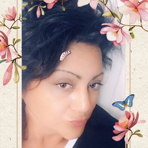 Meet your Posher, Debbie